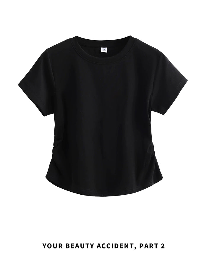 ブラックのサイドシャーリング 半袖Tシャツ 着用