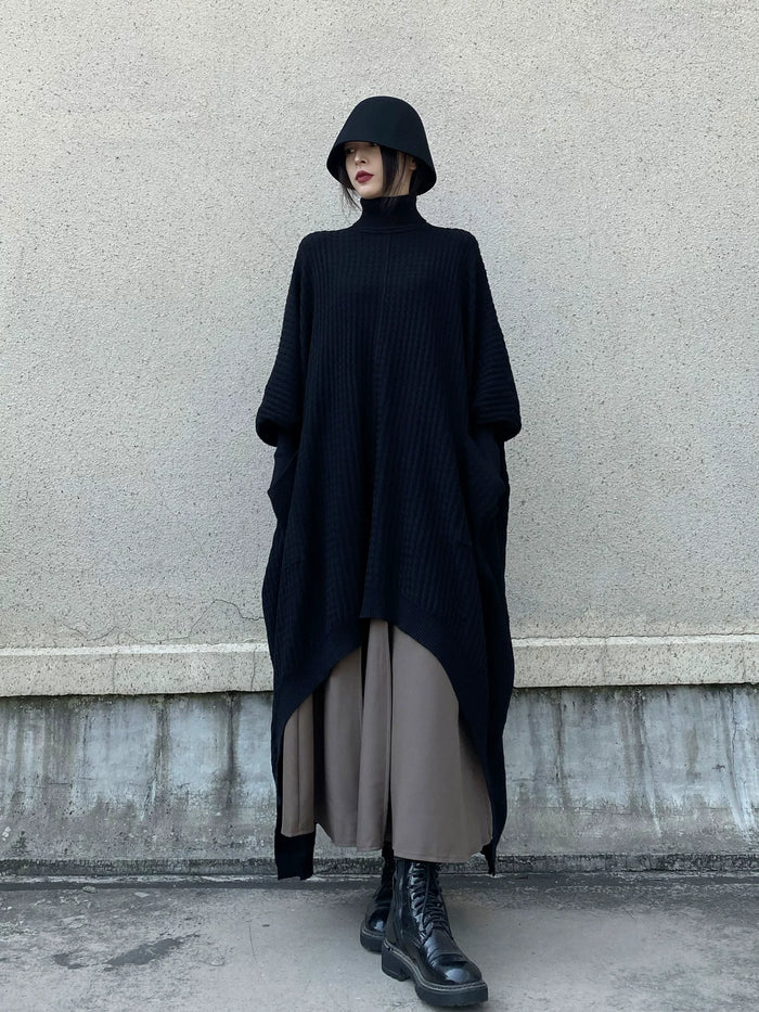 ブラックのハイネック ニットワンピース 着用 正面 ブーツ合わせ