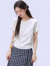 ライトヘザーグレーの無地 半袖Tシャツ 着用