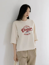 クリームのヴィンテージロゴ中袖Tシャツ 着用 レッドロゴ