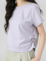 パープルのサイドシャーリング半袖Tシャツ 着用