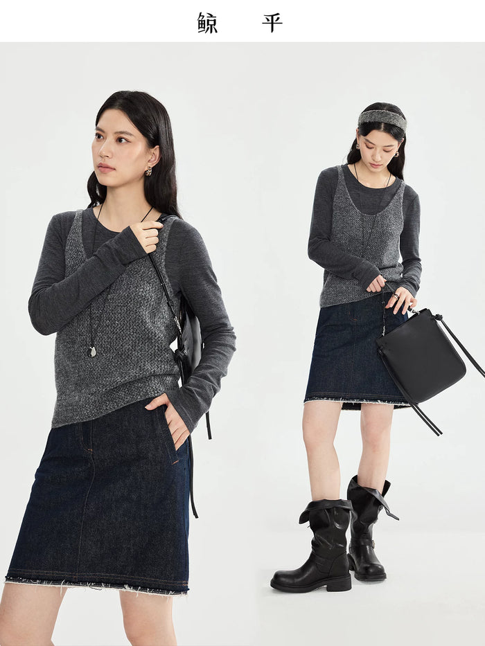 グレーのニットベスト＋長袖Tシャツ セット 着用 デニムスカート合わせ