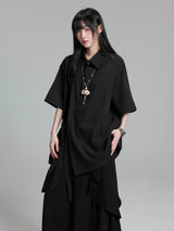 ブラックのシャツ 斜め