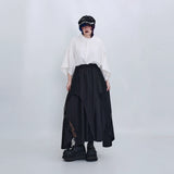 ブラックのレース切り替えロングスカート 着用 斜め