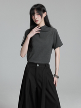 モックネックTシャツ×ワイドパンツ コーディネート 2