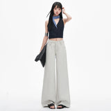 ワイドデニムパンツ ベージュグレー 着用 ベストと合わせた正面