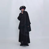 ブラックのロングシャツ 着用 サイド