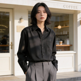 サテン長袖シャツ 着用 バストアップ