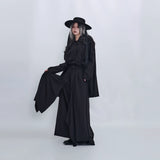 ブラックのスカート風ワイドパンツ 着用 全身