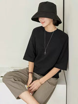 ブラックのトップス 着用 帽子合わせ（販売外カラー）