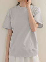 ライトグレーのTシャツ 着用 胴まわりのアップ