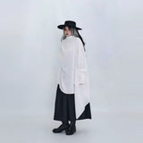 隠覓シリーズ｜アシンメトリー ロングシャツ｜超ゆったり 不規則な裾 折り襟 ポケット ブラック／ホワイト フリー