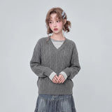 不必討好シリーズ｜ケーブル編み Vネック ニット｜ゆったり プルオーバー グレー・ホワイト S／M／L