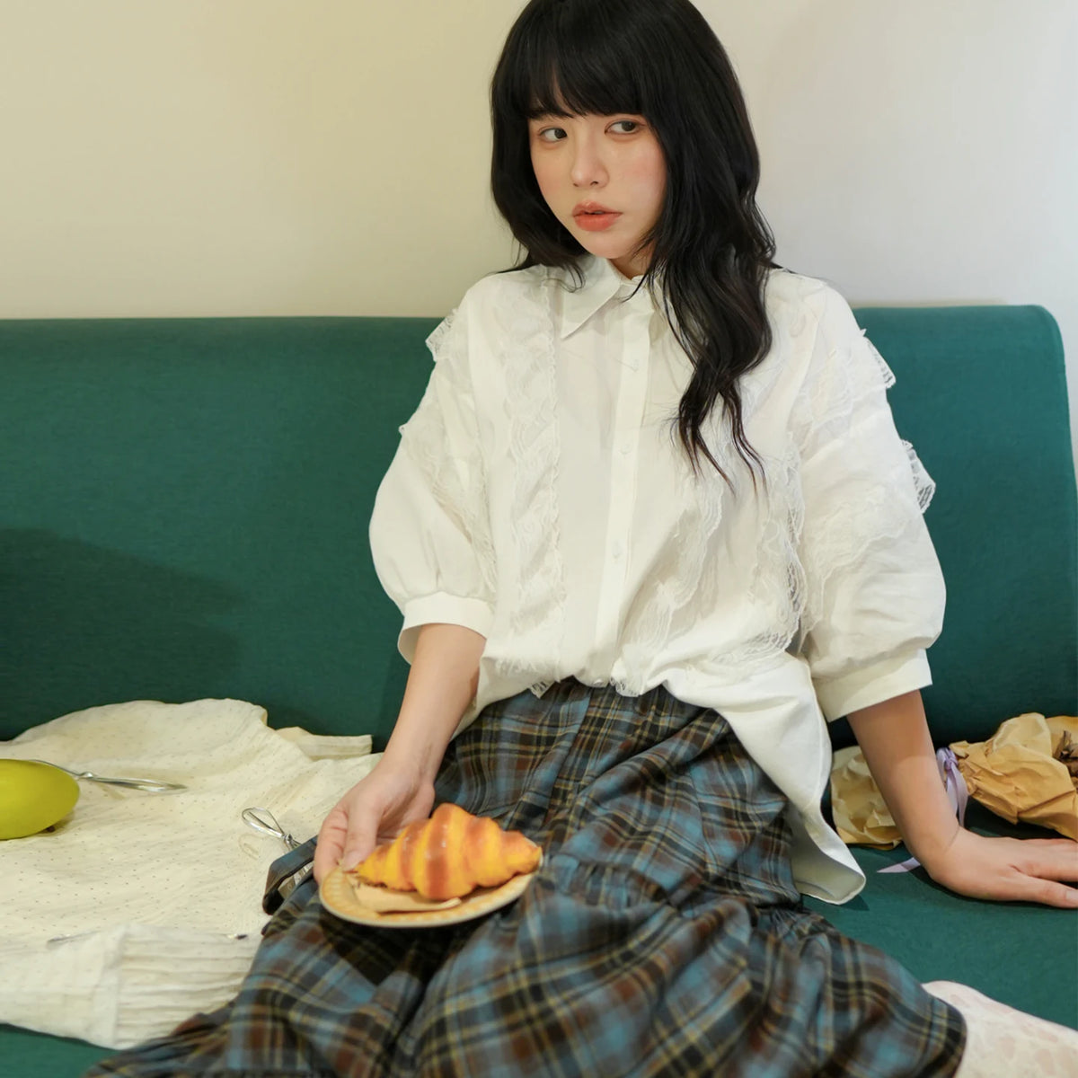 陽光蘿莎シリーズ｜コットン レース切り替え パフスリーブ シャツ｜半袖 ゆったり ホワイト S〜XL