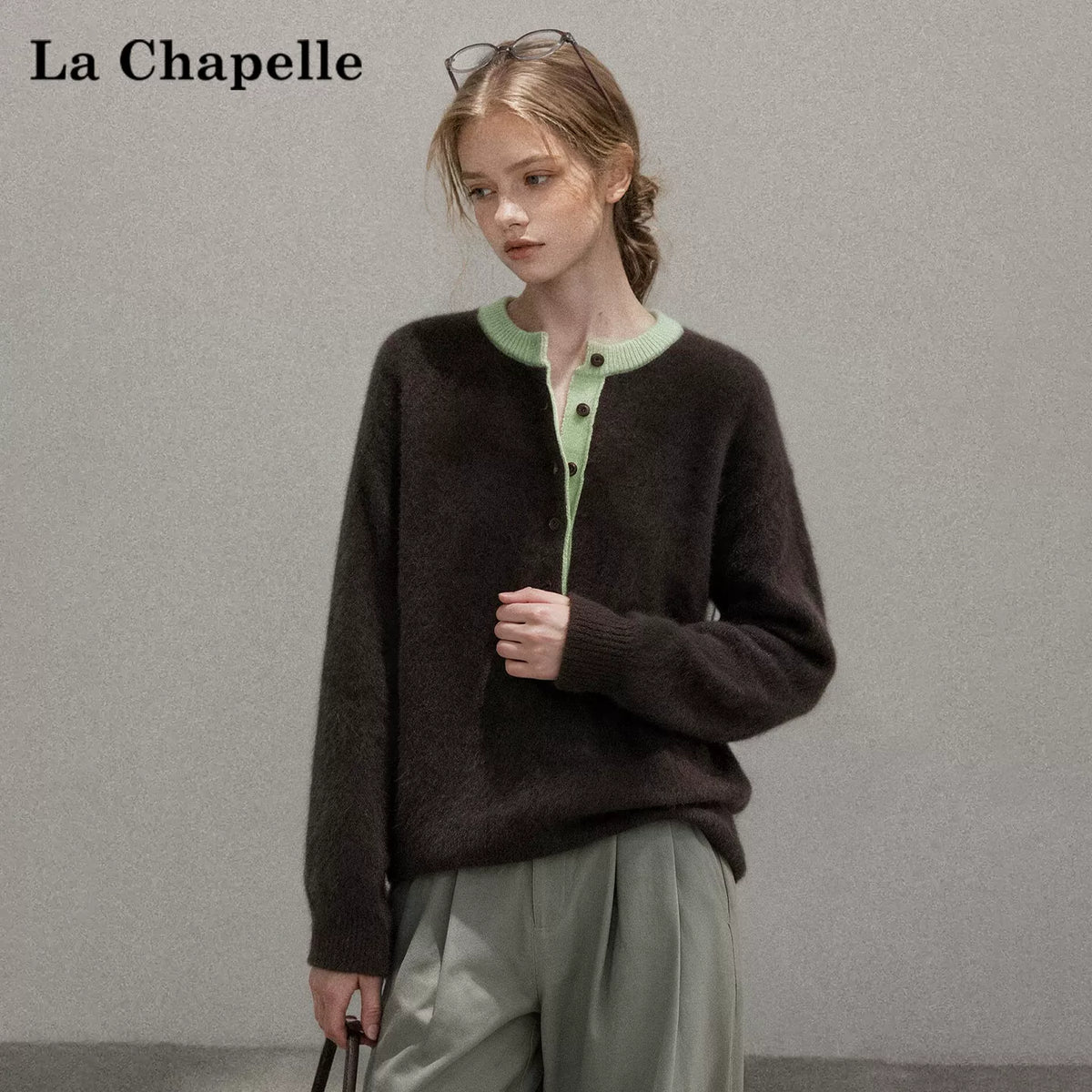 LaCシリーズ｜ヘンリーネック ニットプルオーバー｜コーヒーブラウン ミントグリーン配色 ゆったり 微伸縮 S〜L