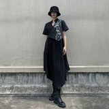GUYIシリーズ｜切り替え アシンメトリー 半袖ワンピース｜胸元の植物モチーフ ミモレ丈 ブラック フリーサイズ