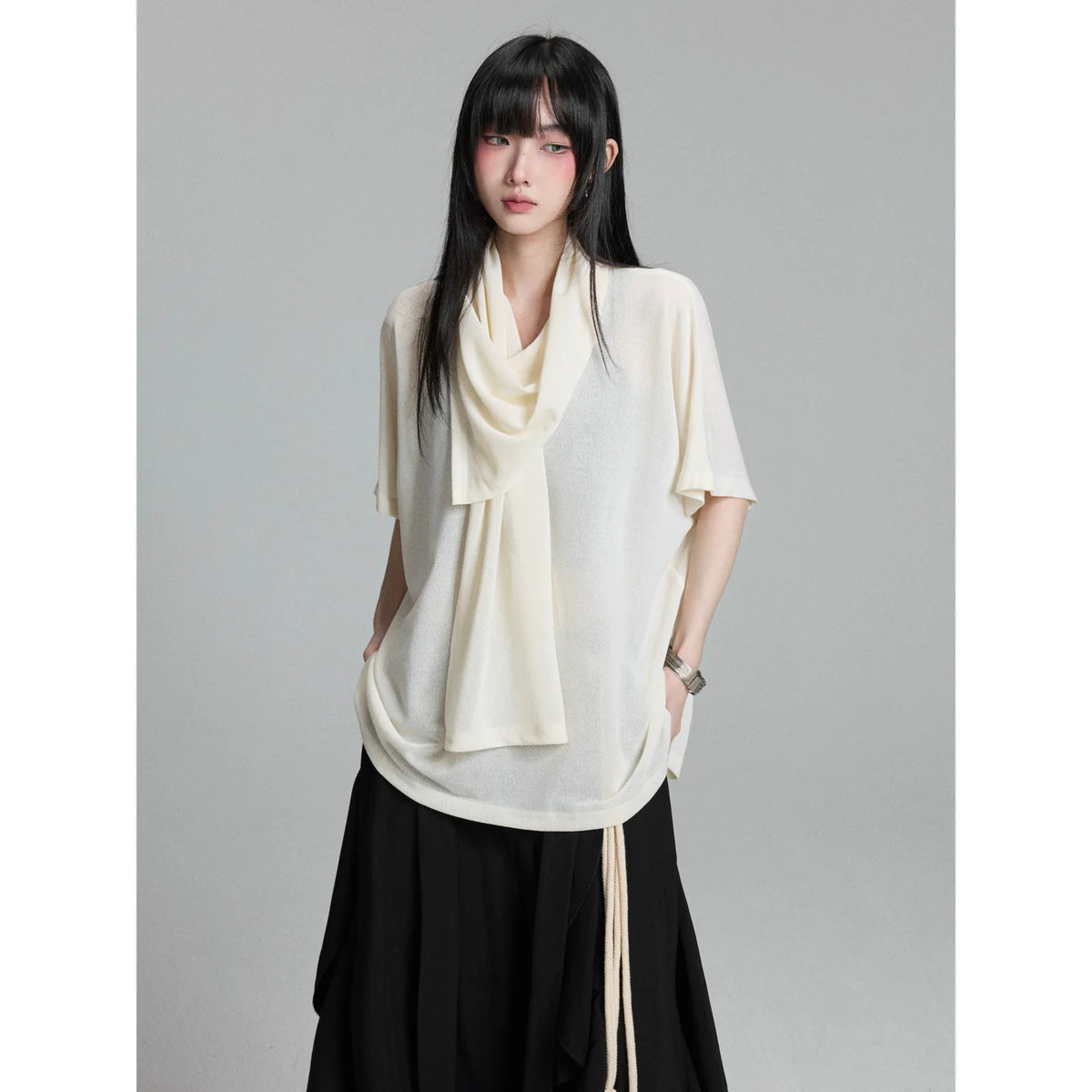 FG721シリーズ｜リボンカラー アシンメトリー 半袖シャツ｜ドロップショルダー ゆったり 男女兼用 アプリコット・ブラック M〜XL