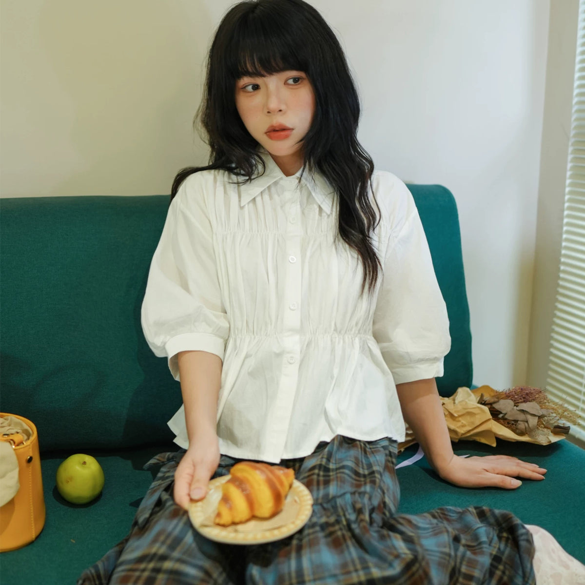 陽光蘿莎シリーズ｜ウエストギャザー パフスリーブシャツ｜半袖 ゆったり ホワイト S〜XL